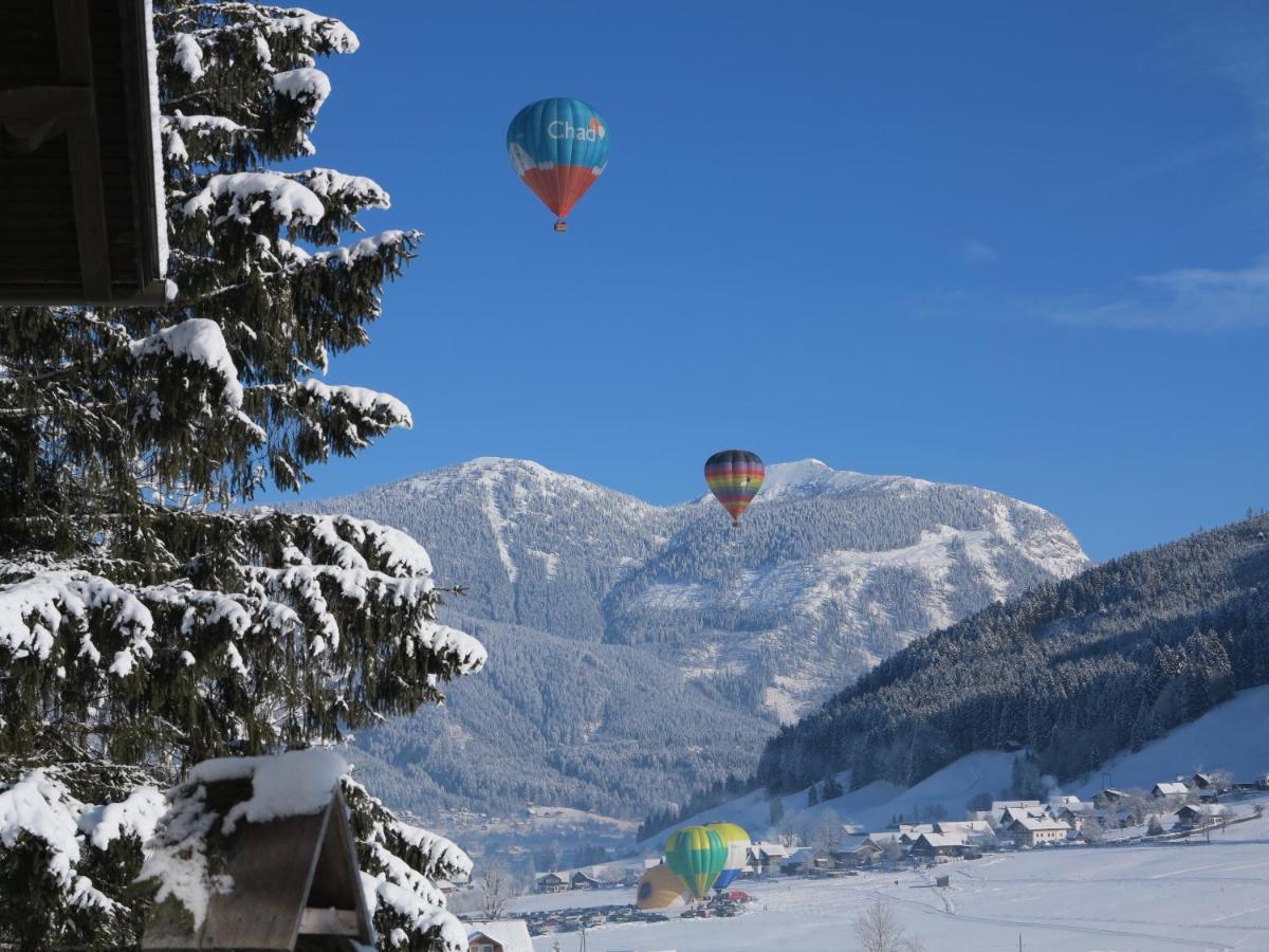 Ferienwohnung Kunterbunt Gosau Esterno foto